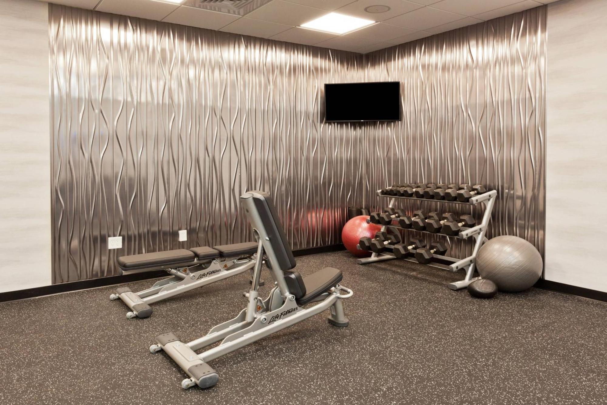 Fairfield Inn & Suites By Marriott Birmingham Colonnade Экстерьер фото