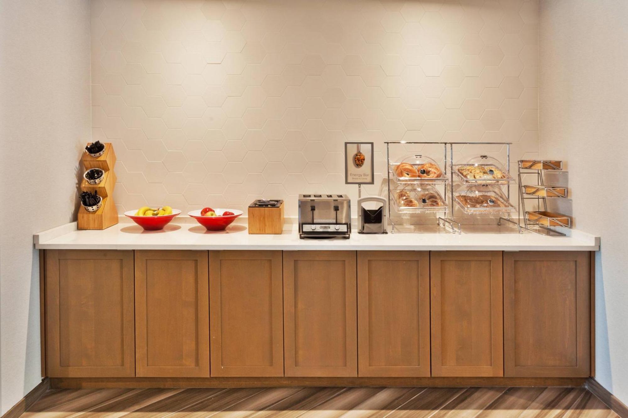 Fairfield Inn & Suites By Marriott Birmingham Colonnade Экстерьер фото